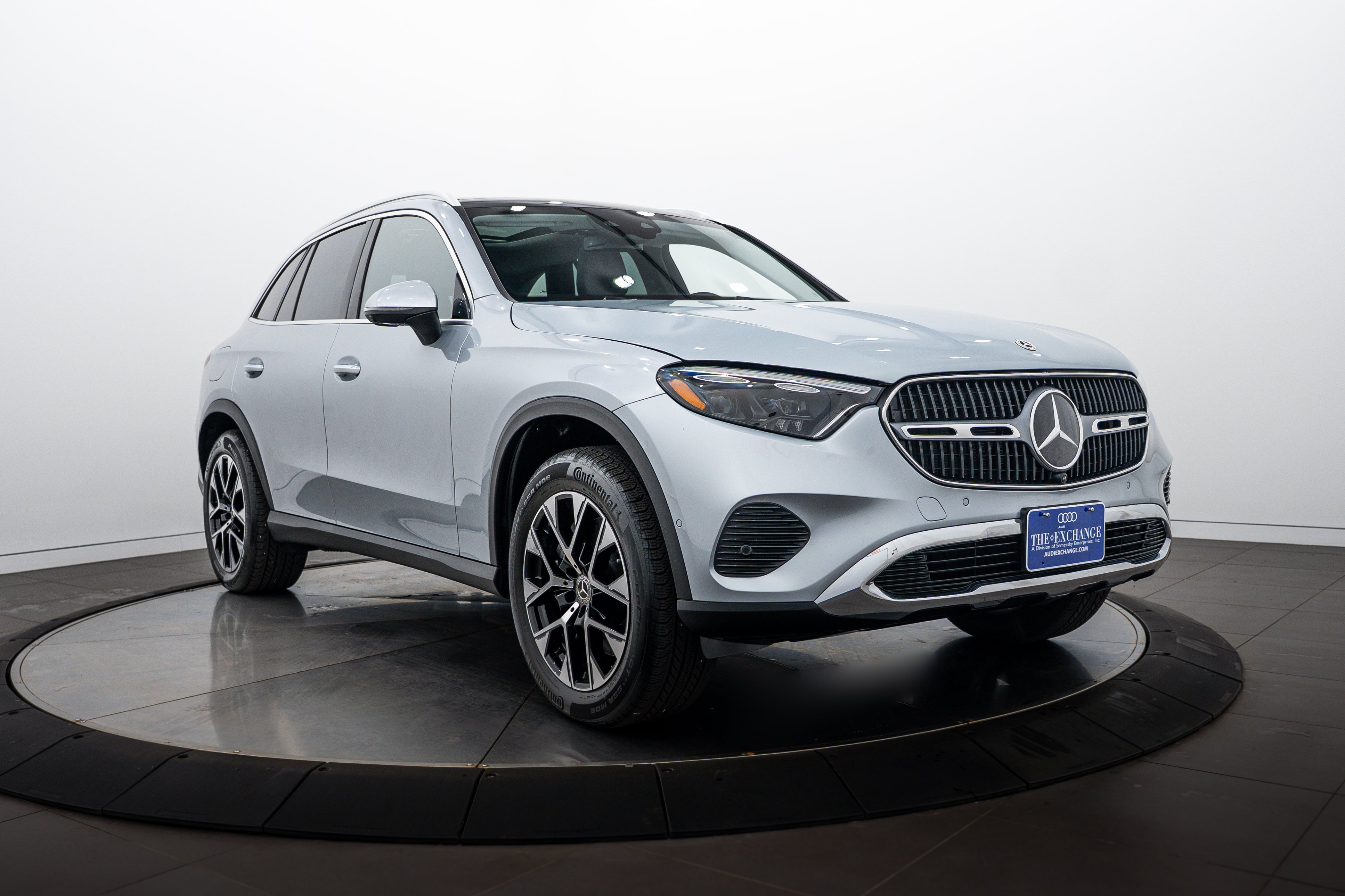 Used 2026 Cirrus Silver Metallic Mercedes-Benz GLC 350e image 2