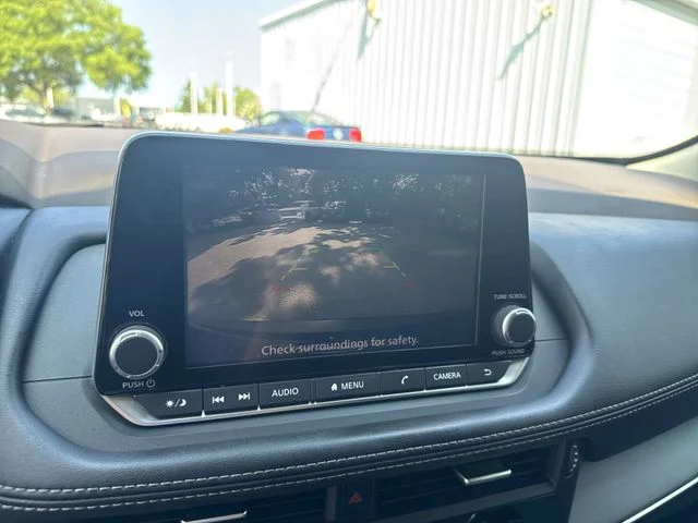 Used 2021 Black Nissan S image 20