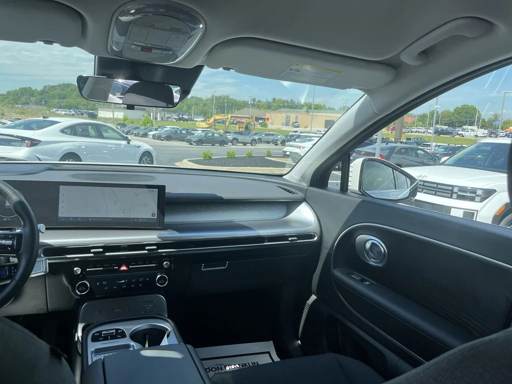 Used 2026 White Hyundai SE image 11