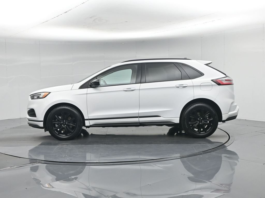 Certified Used 2022 White Ford SE image 30