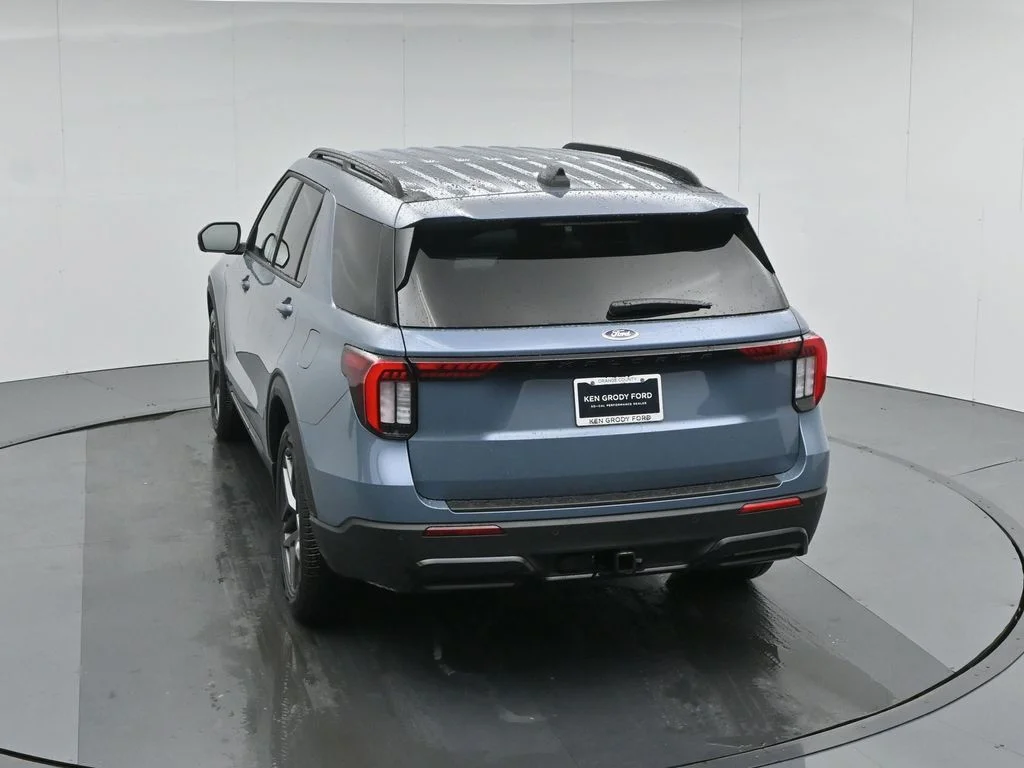 New 2026 Vapor Blue Metallic Ford ST-Line image 41