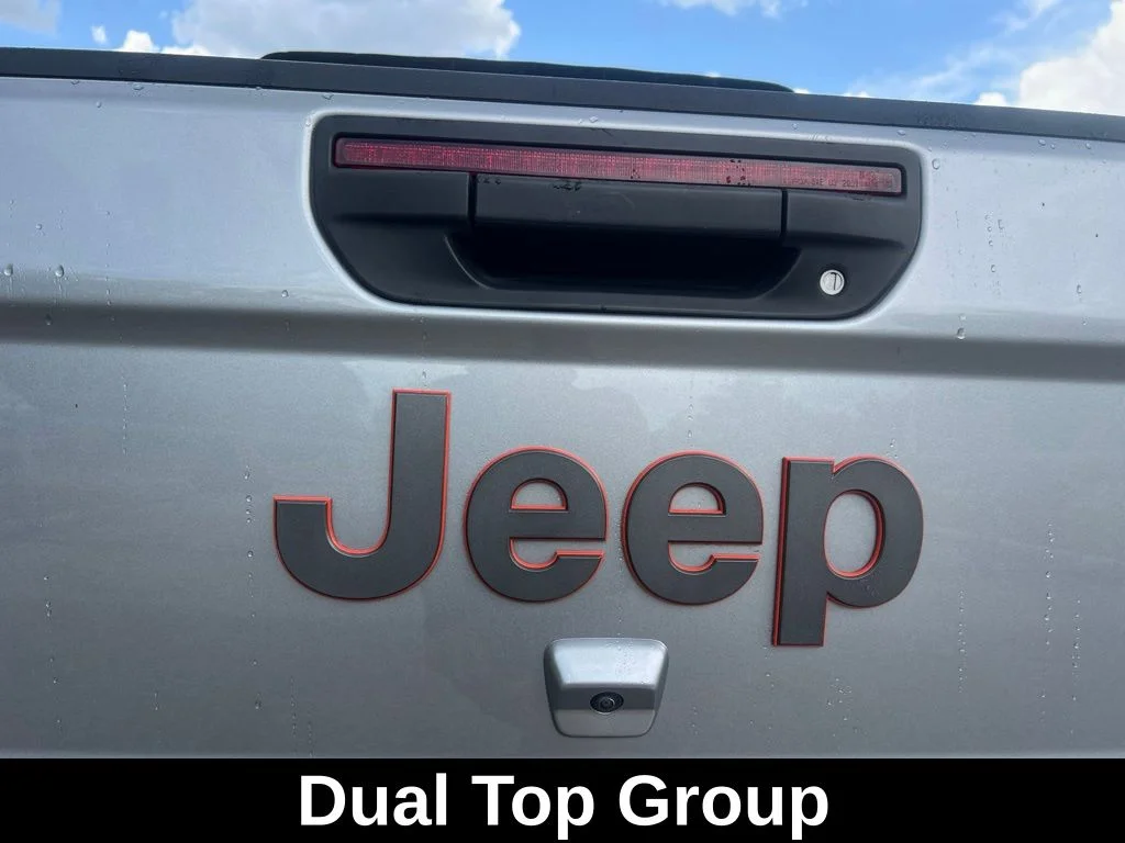 Used 2021 Silver Jeep Mojave image 10