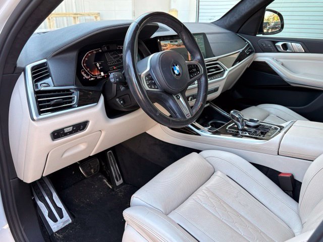 Used 2021 Mineral White Metallic BMW xDrive40i image 8