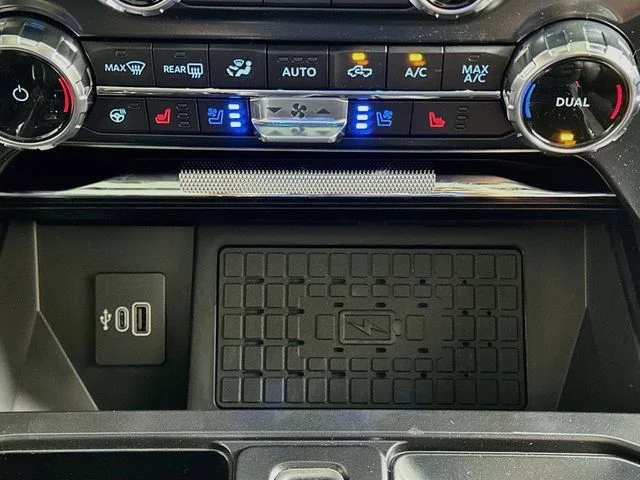 New 2026 Blue Ford Lariat image 18