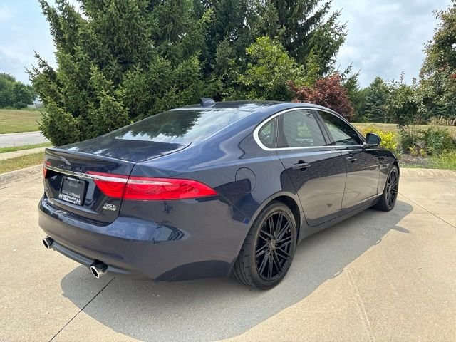 Used 2016 Dark Sapphire Jaguar 35t Prestige image 7