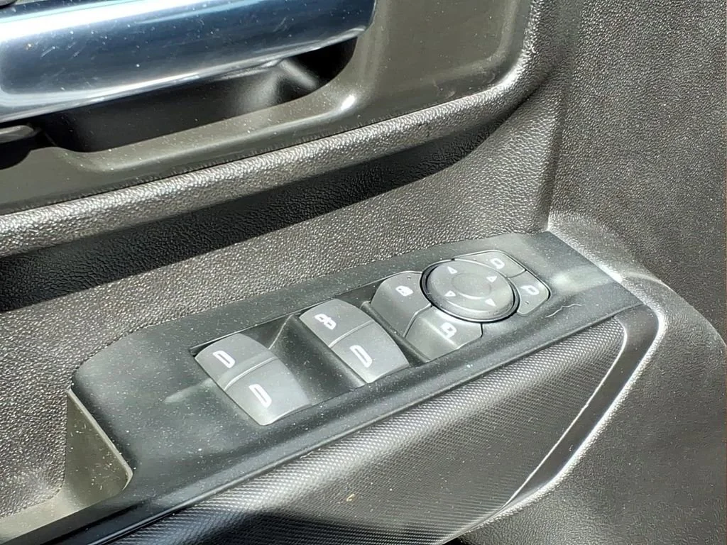 Used 2024 Summit White Chevrolet Custom image 20