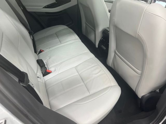 Used 2021 Silver Land Rover SE image 22