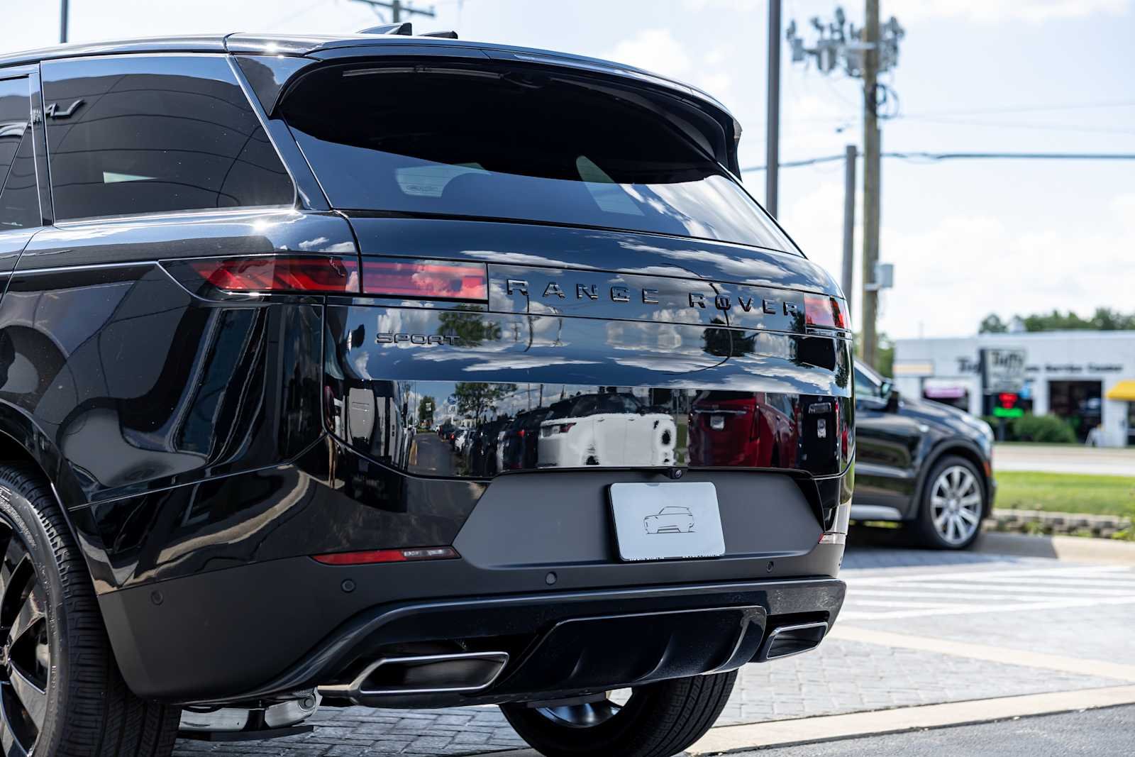New 2026 BLACK Land Rover SE image 41