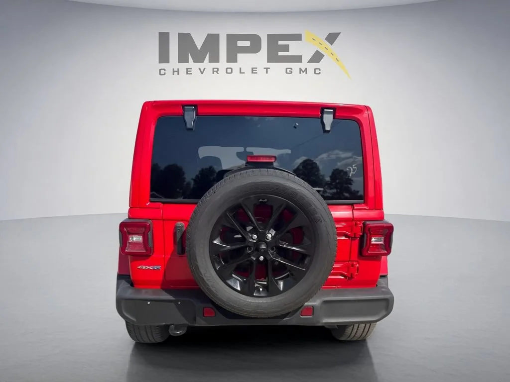 Used 2021 Red Jeep Unlimited Sahara image 3