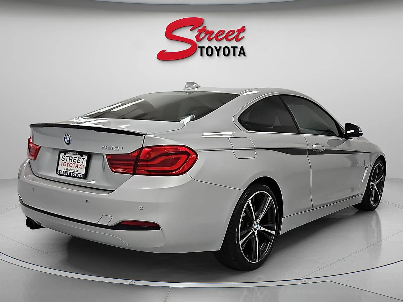 Used 2018 Glacier Silver Metallic BMW 430i image 3