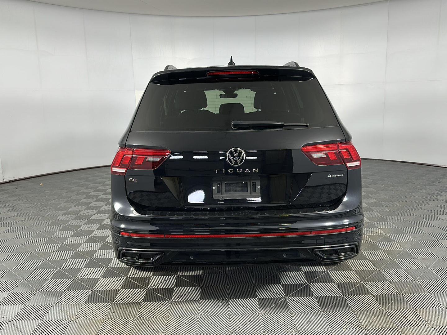 Used 2024 Deep Black Pearl Volkswagen SE R-Line Black image 25