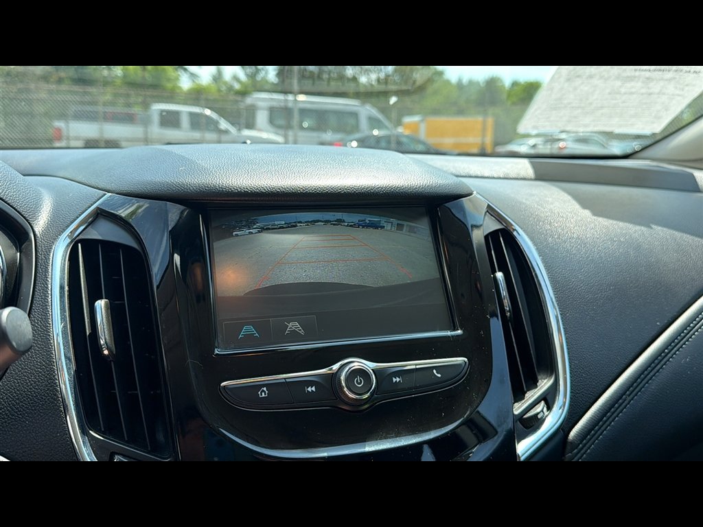 Used 2018 Graphite Metallic Chevrolet Premier image 19