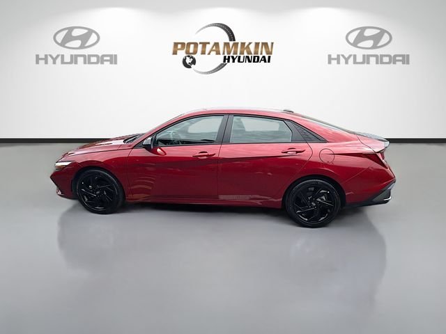 Used 2026 Red Hyundai SEL Sport image 8