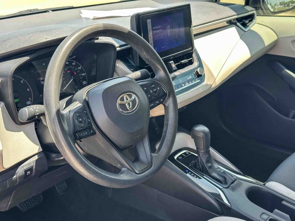 Used 2023 White Toyota LE image 11