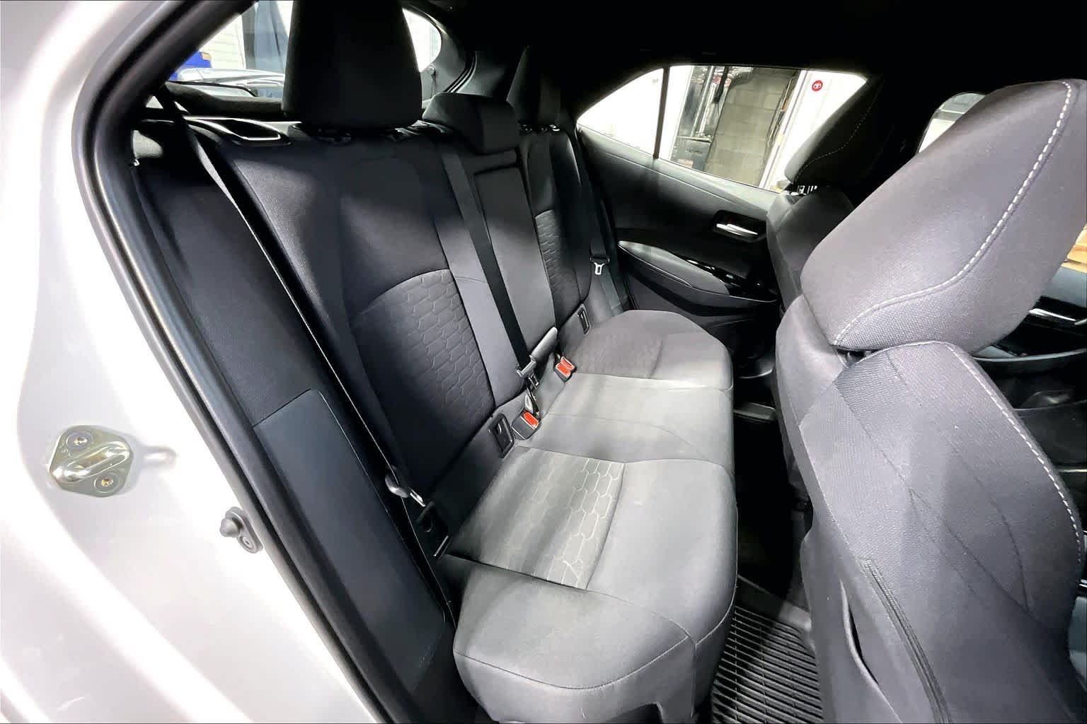 Used 2025 Wind Chill Pearl Toyota SE image 19