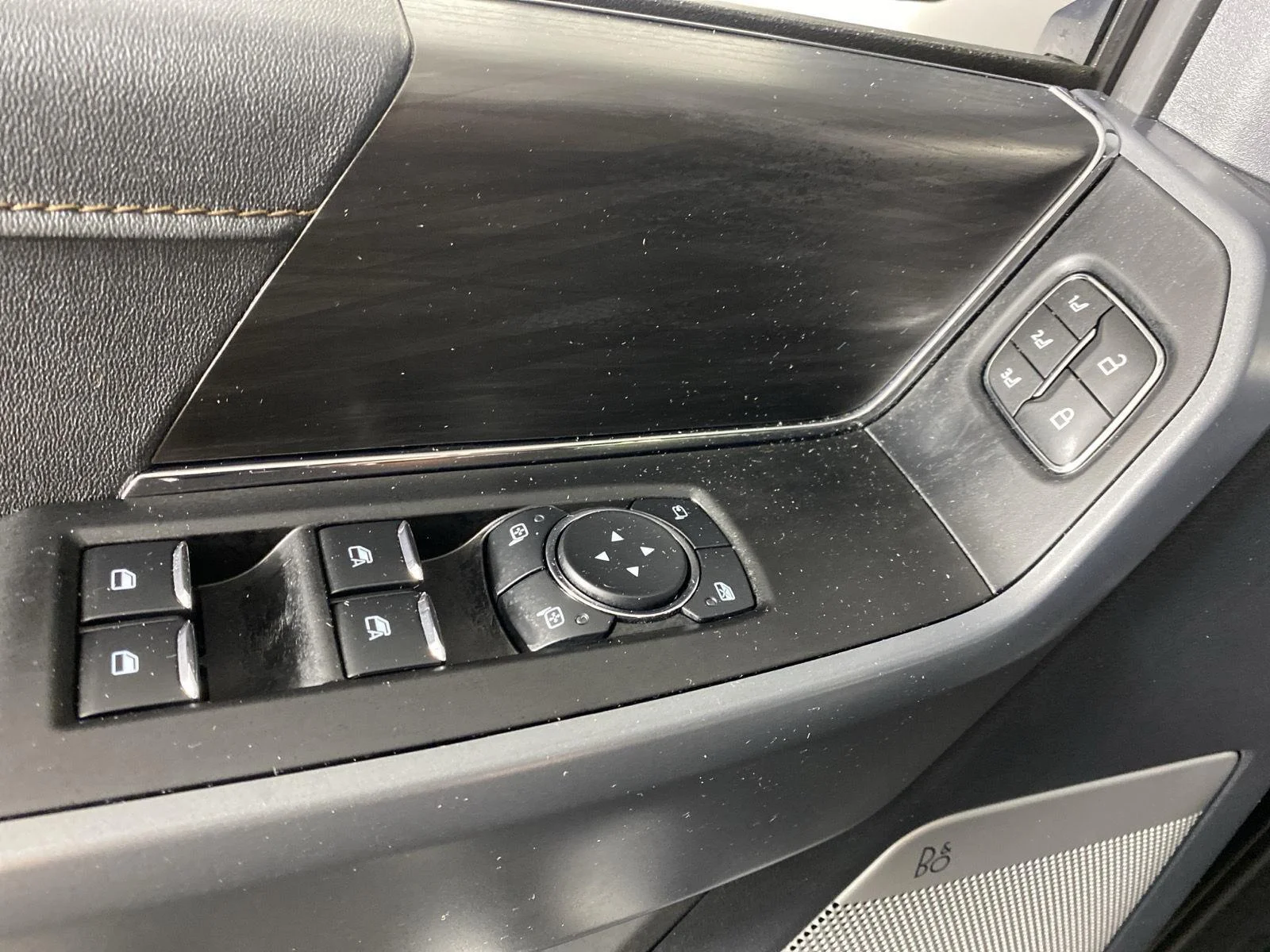 Used 2024 Blue Ford LARIAT image 12