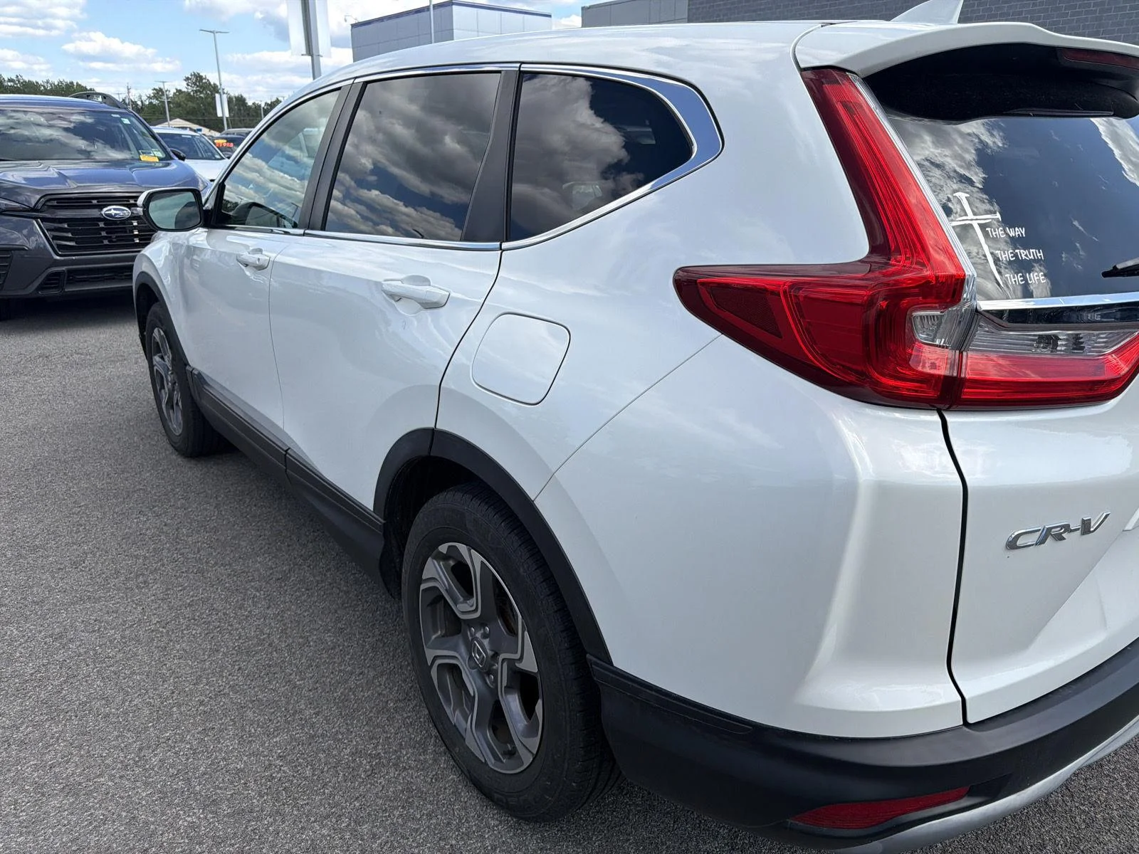 Used 2019 Platinum White Pearl Honda EX image 5