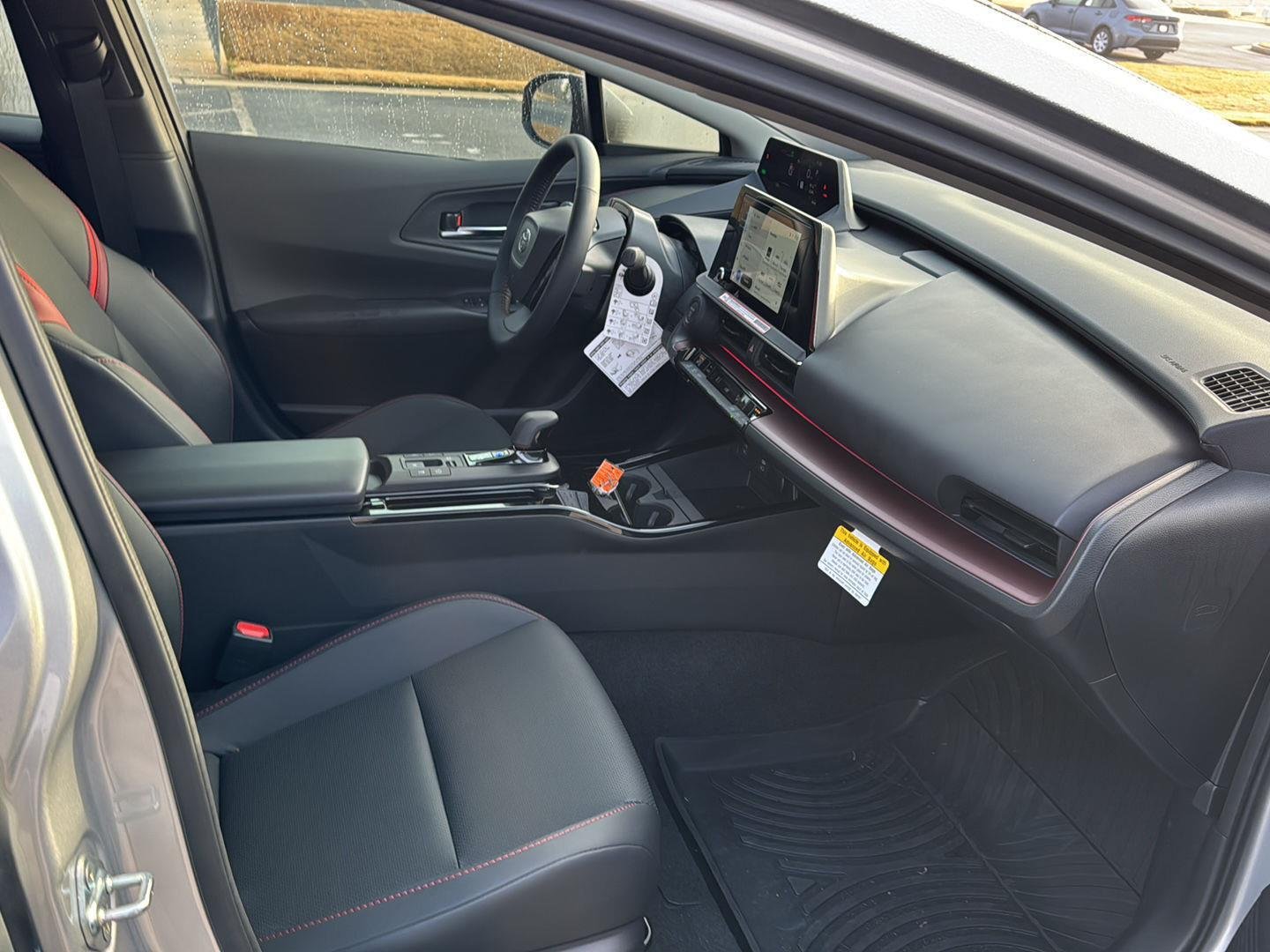 New 2025 Cutting Edge Toyota XSE image 10