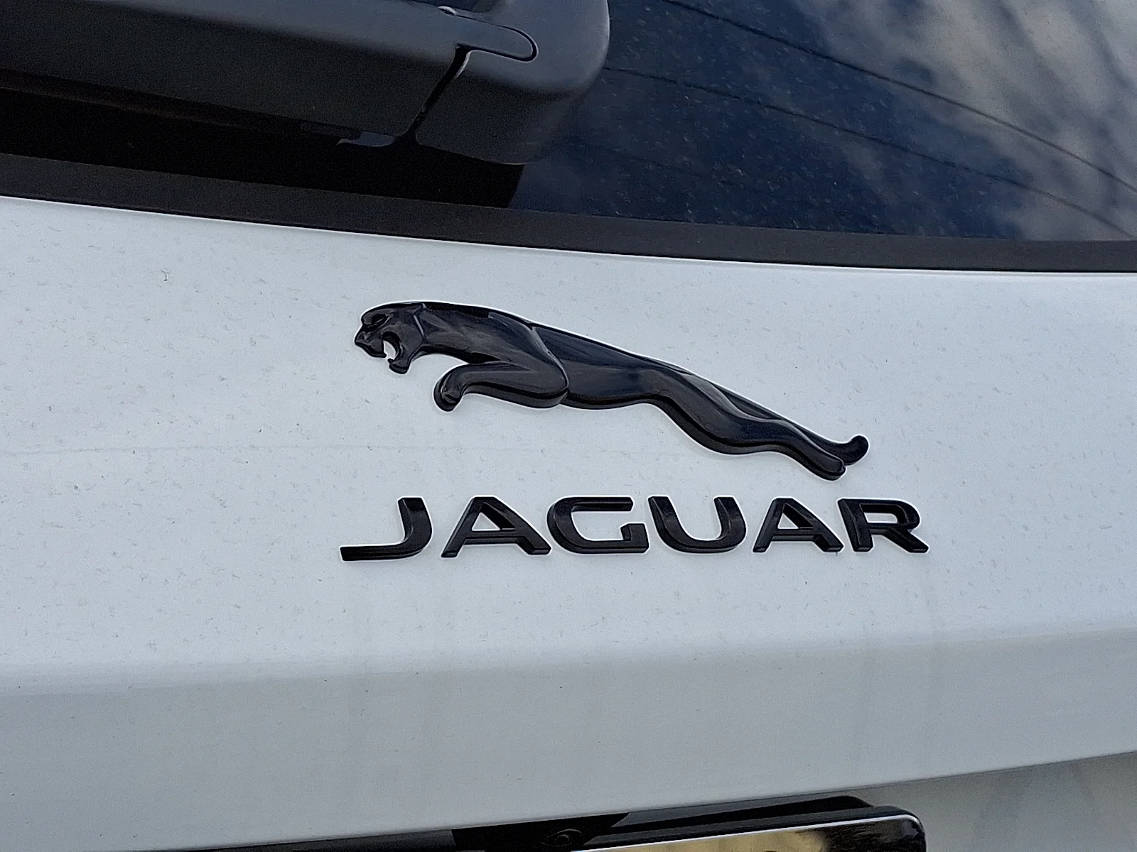 2026 Jaguar F-Pace R-Dynamic S - Photo 18