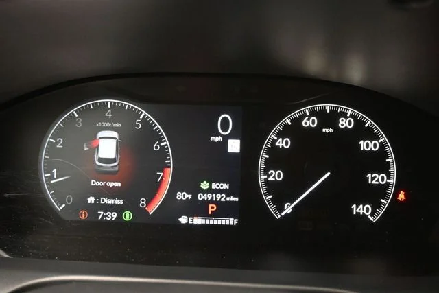 Used 2024 White Honda EX-L image 31