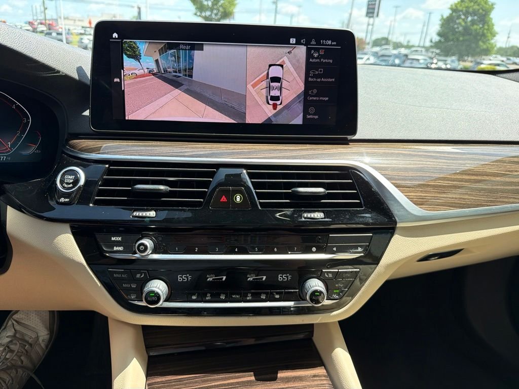 Used 2021 White BMW 530i image 22