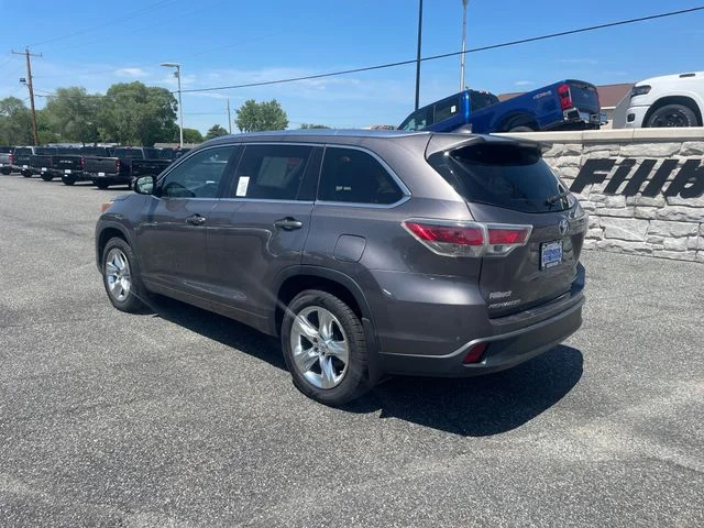 Used 2015 Predawn Gray Mica Toyota Limited Platinum V6 image 4