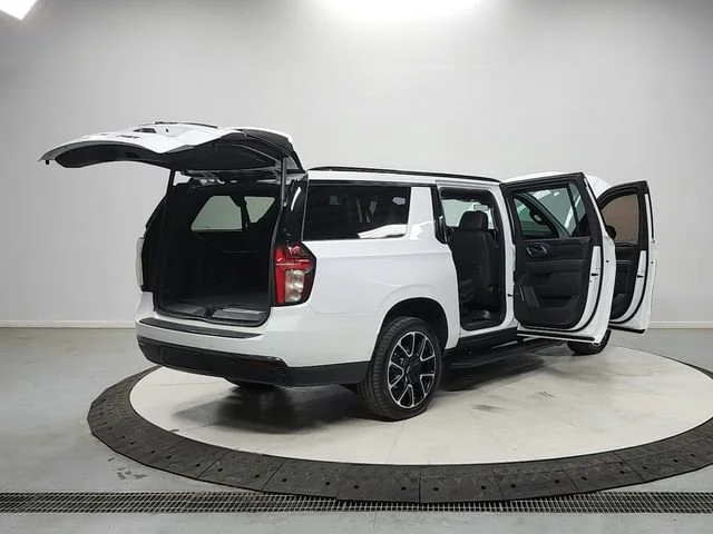 Used 2021 Summit White Chevrolet RST image 15
