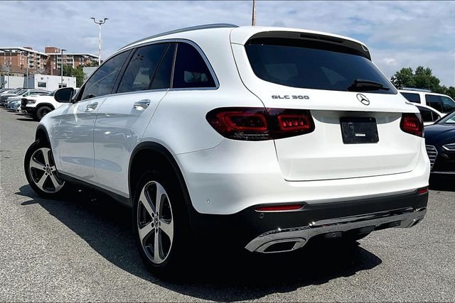 Certified Used 2022 White Mercedes-Benz GLC 300 image 3