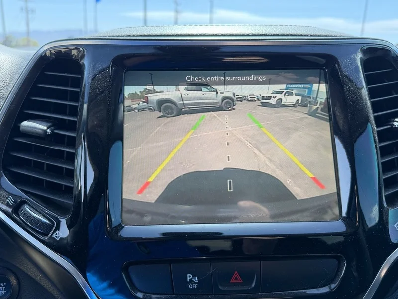 Used 2019 Diamond Black Cry Jeep Limited image 11