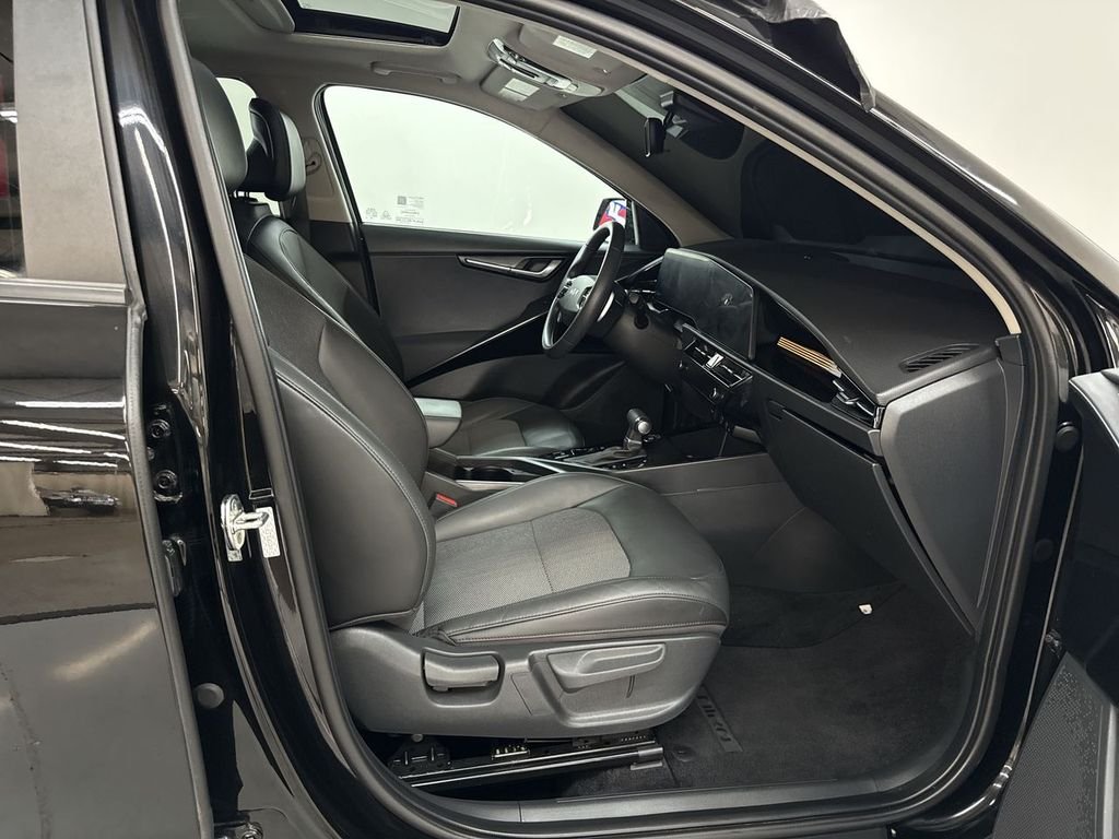 Used 2023 Aurora Black Kia EX Touring image 16