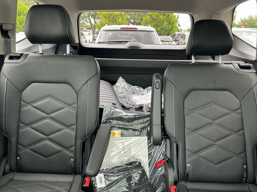 New 2026 Gray Volkswagen 2.0T SE w/Technology image 13