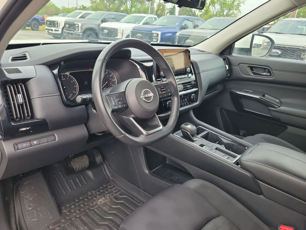 Used 2024 Pearl White Tri-Coat Nissan SV image 14