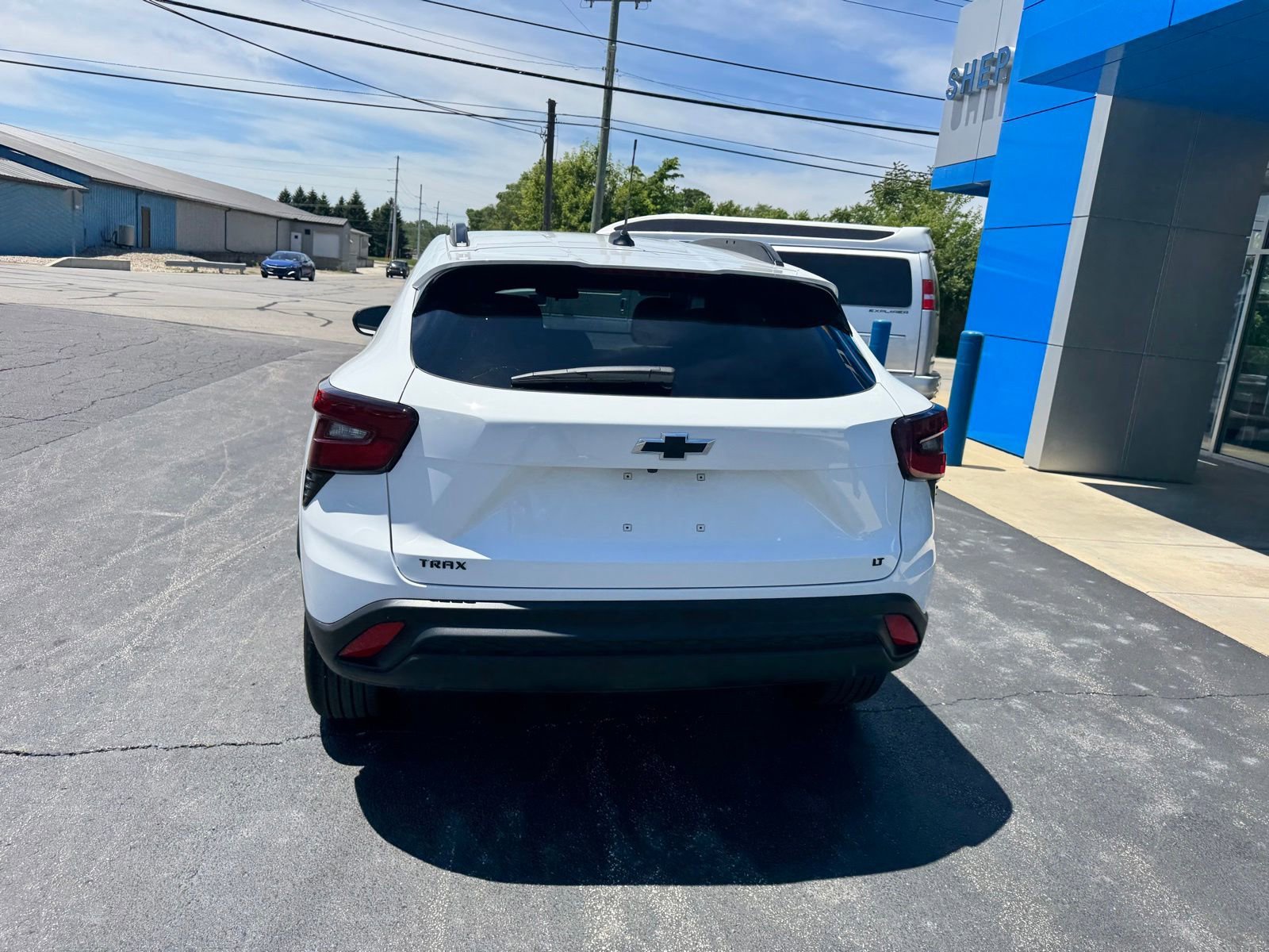 New 2026 Summit White Chevrolet LT image 4