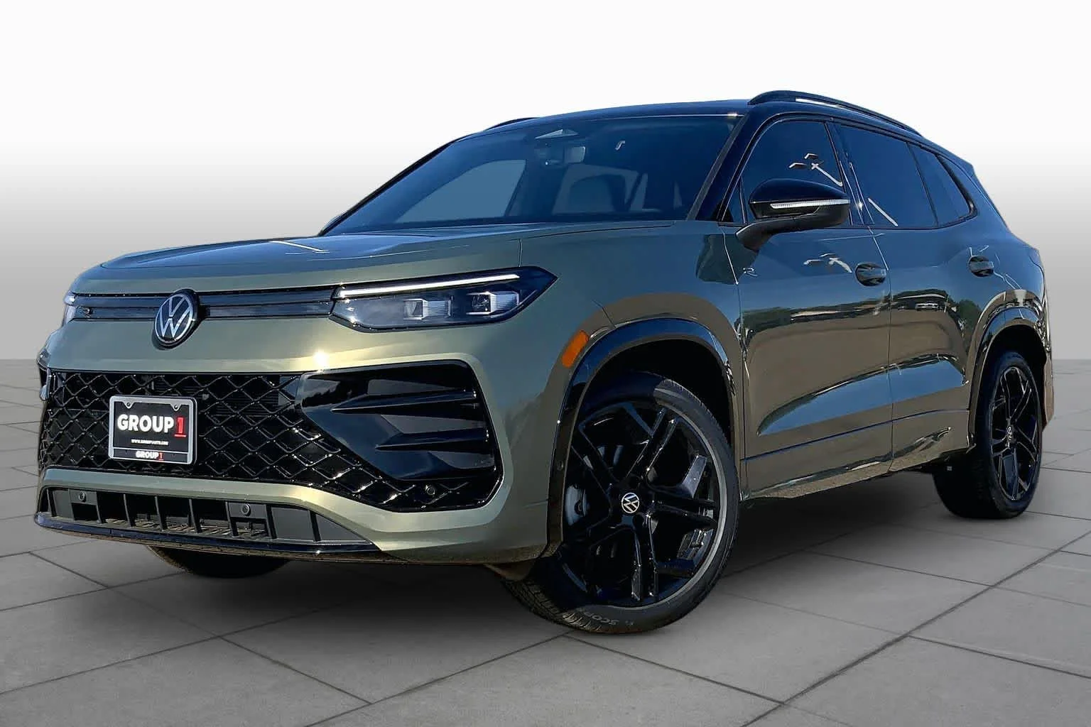 2026 Volkswagen Tiguan SE R-Line Black