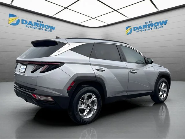 Used 2023 Silver Hyundai SEL image 5
