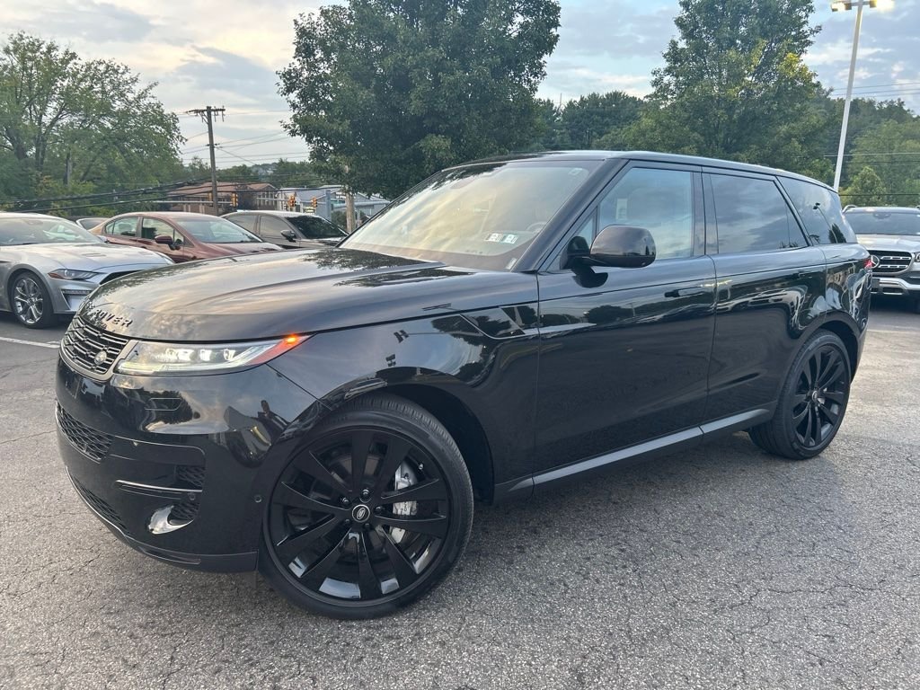 Certified Used 2025 Santorini Black Metallic Land Rover SE image 1