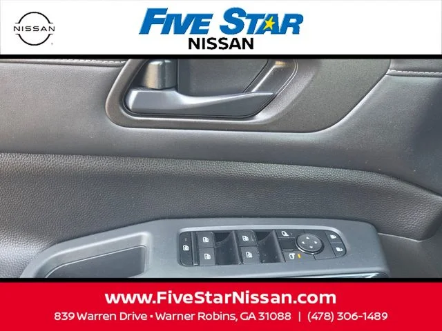 Used 2024 Silver Nissan S image 29