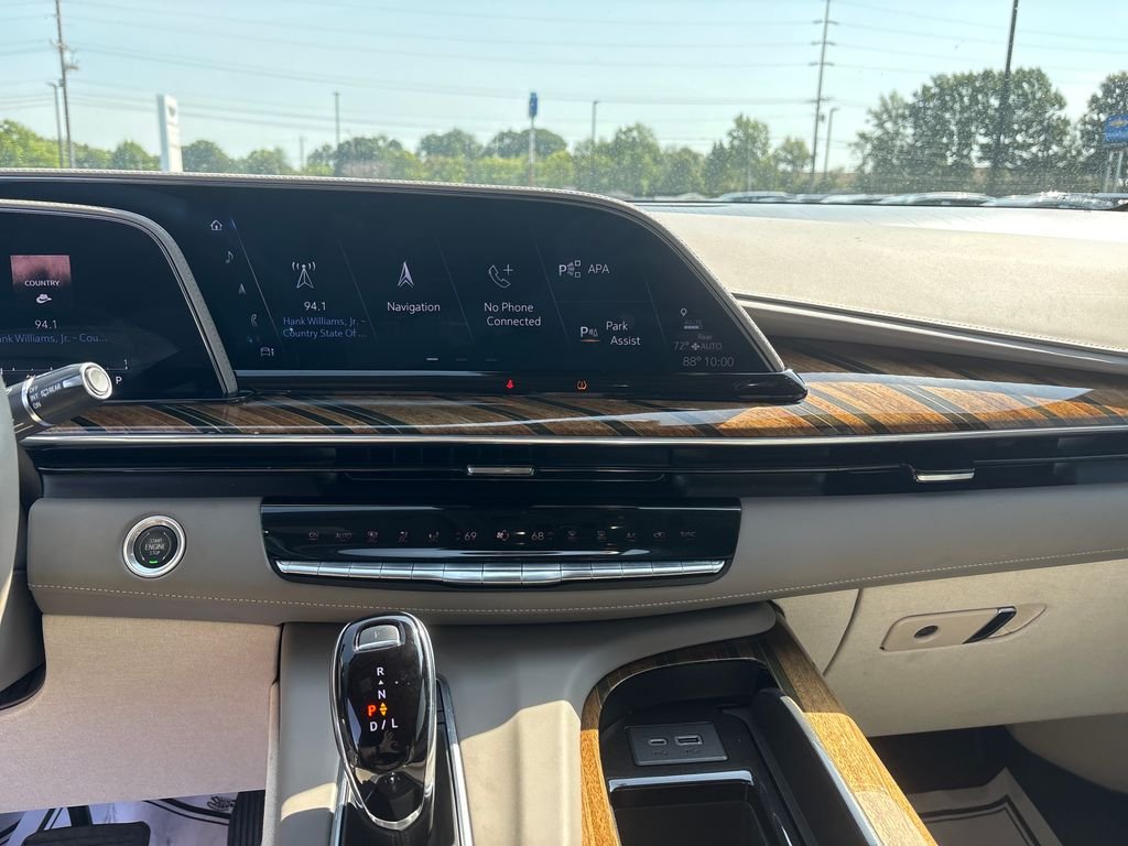Used 2022 Black Cadillac Sport Platinum image 17