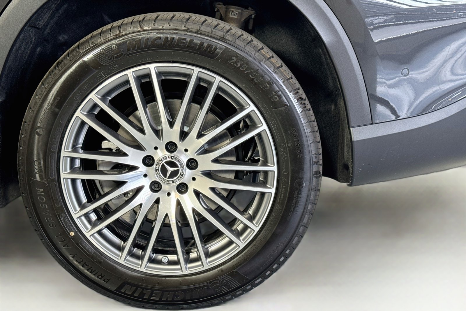 New 2026 Graphite Grey Metallic Mercedes-Benz GLC 300 image 29