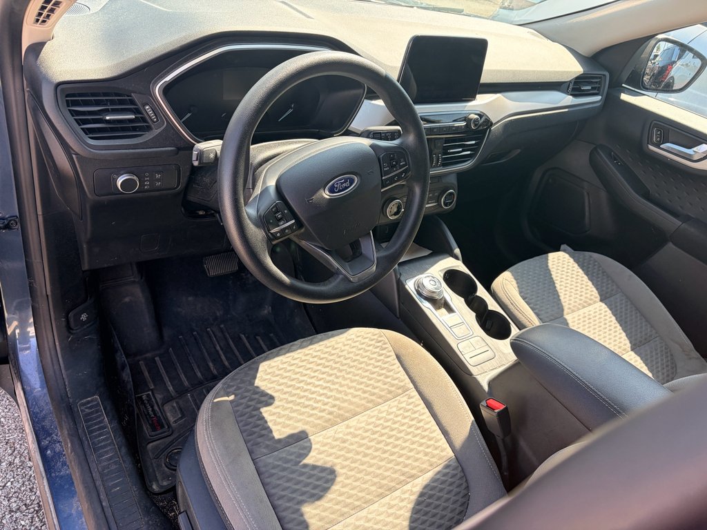 Used 2020 Blue Metallic Ford SE image 11