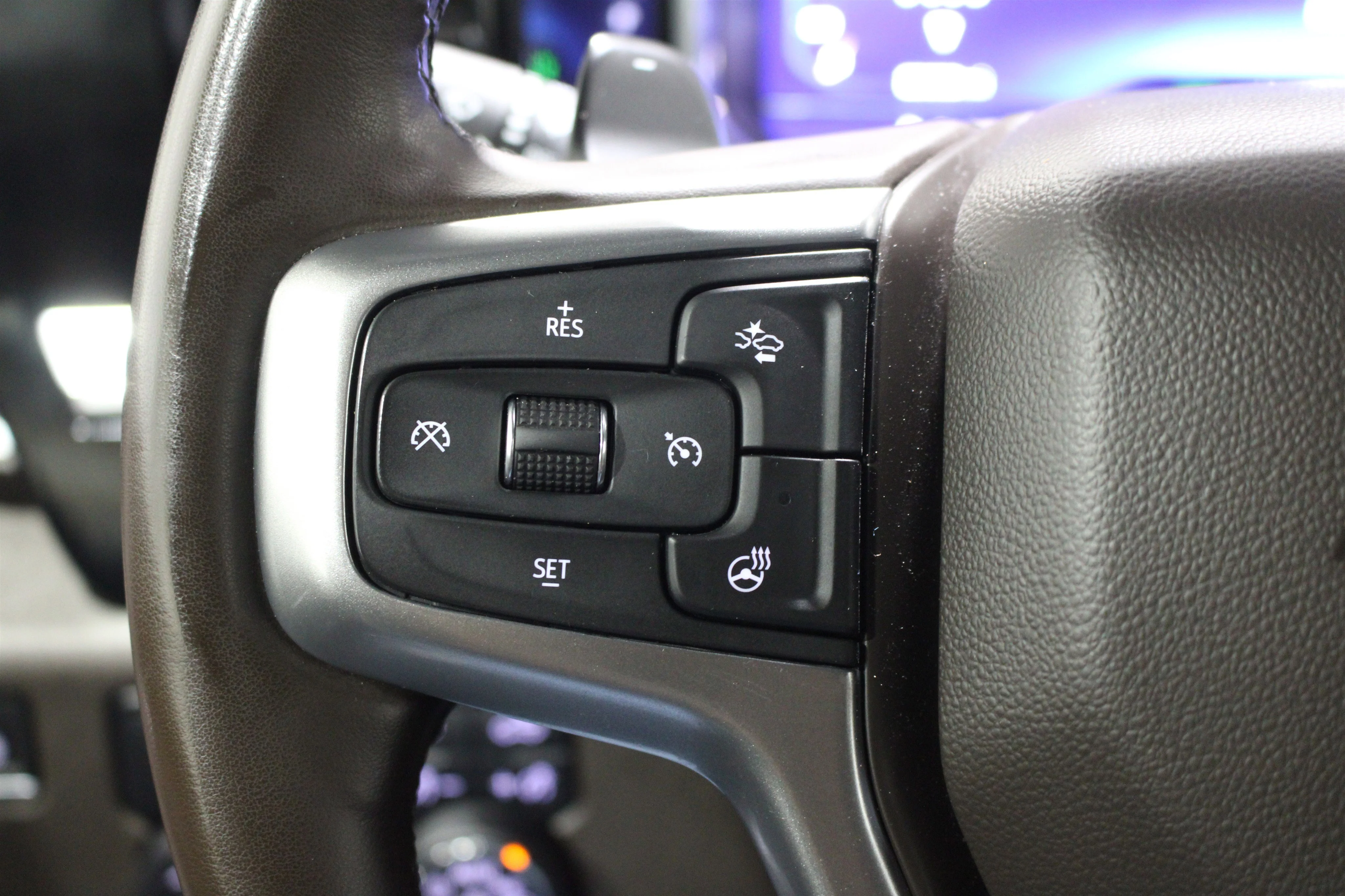 2024 Chevrolet Silverado 1500 LTZ - Photo 12