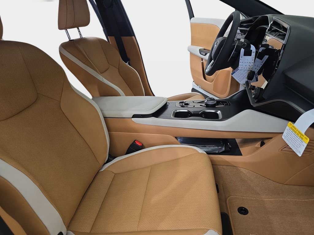 New 2026 Oxygen White Lexus PREMIUM AWD image 10