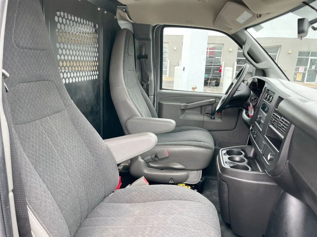 Used 2024 Summit White Chevrolet 2500 image 24