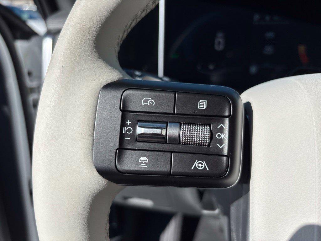 New 2027 White Hyundai SEL image 16