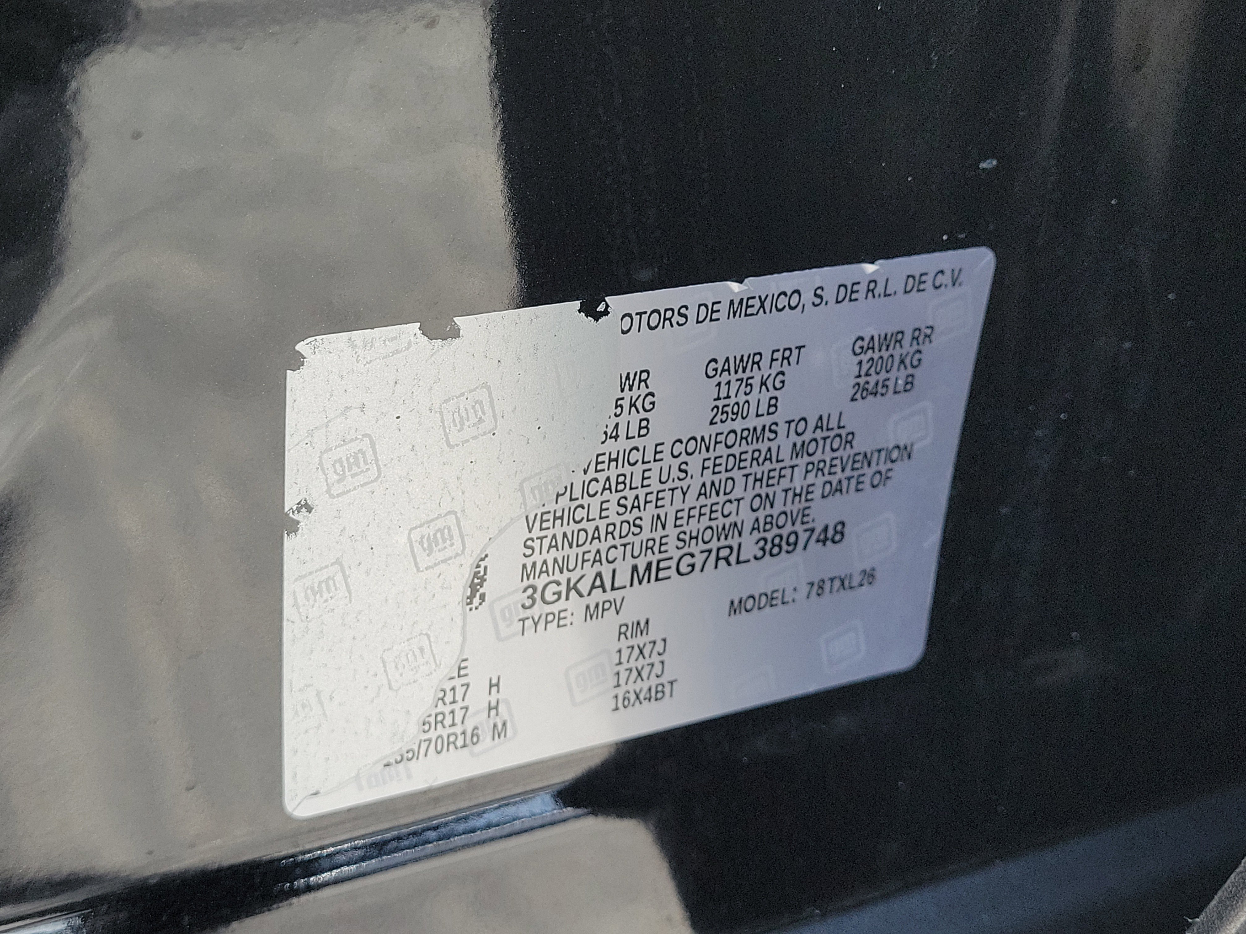 Used 2024 Ebony Twilight Metallic GMC SLE image 30
