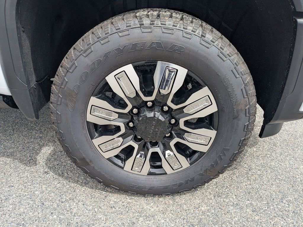 2026 GMC Sierra 2500HD Denali - Photo 11