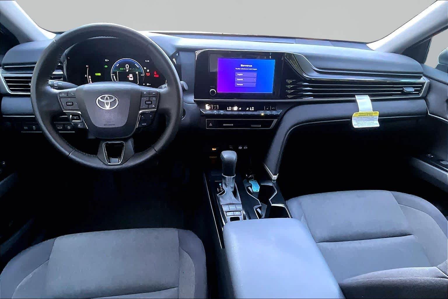 Used 2025 Ice Cap Toyota LE image 16