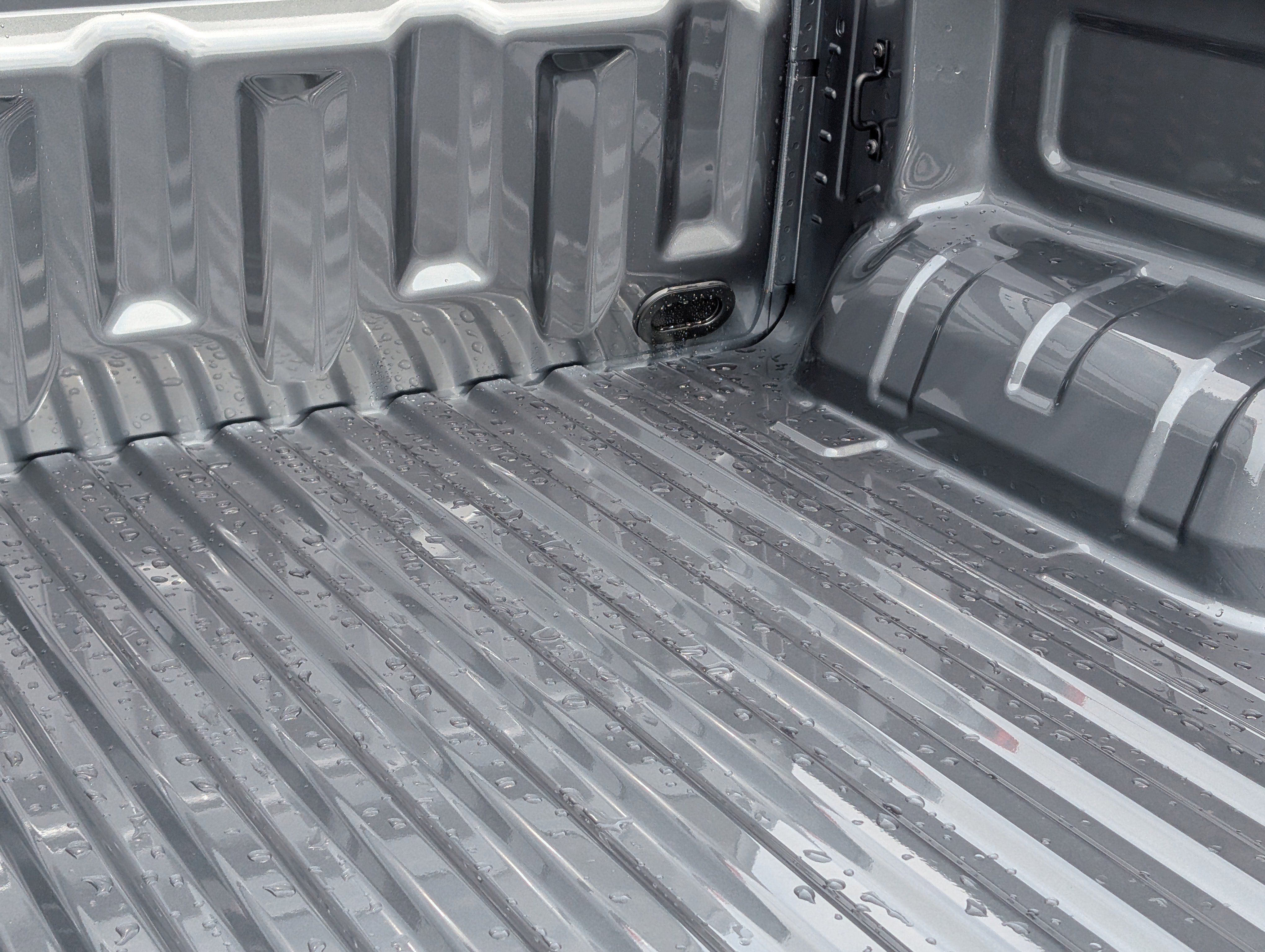 New 2026 Carbonized Gray Metallic FORD XLT image 11