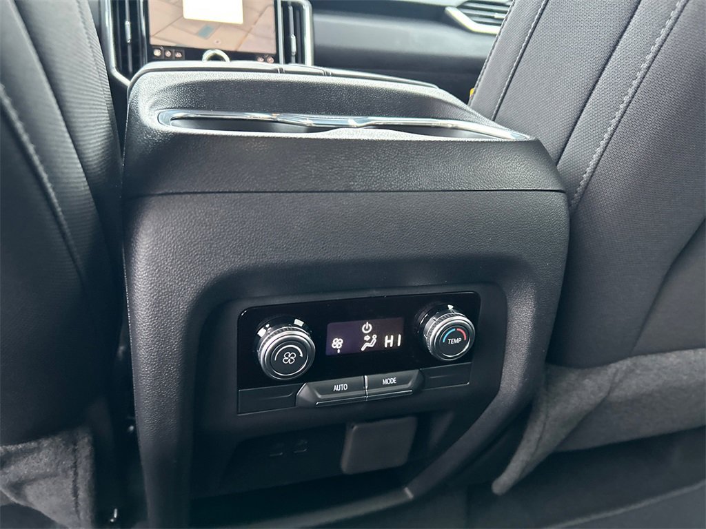 2026 GMC ACADIA - Image 31