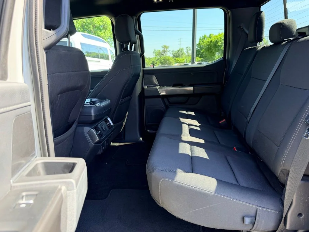Used 2023 White Ford XLT image 19
